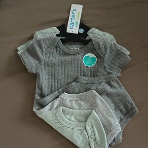 Carter's Neutral Gray Ribbed Short Sleeve Onesie Set